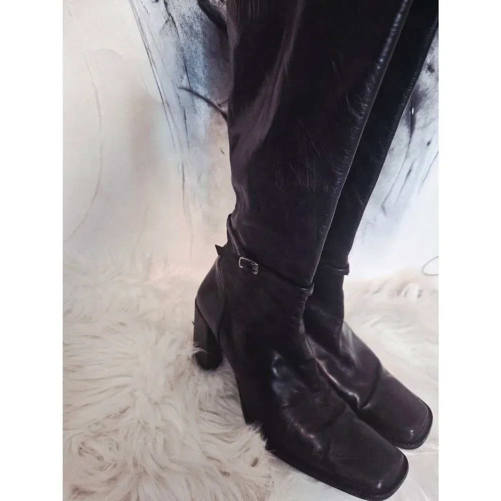 Vera Comma knee boots